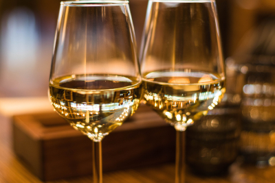 Verres de vin du Restaurant Bistronomique Le Bac à Traille à Valence